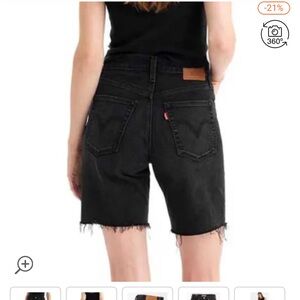 Levi’s Mom Jean shorts - Size 29 - side slits